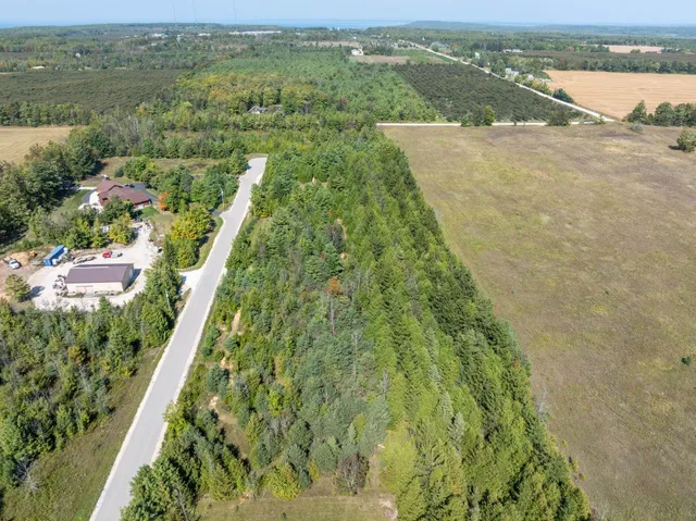 $285,000 | Wildwood Court, Ellison Bay, WI 54210