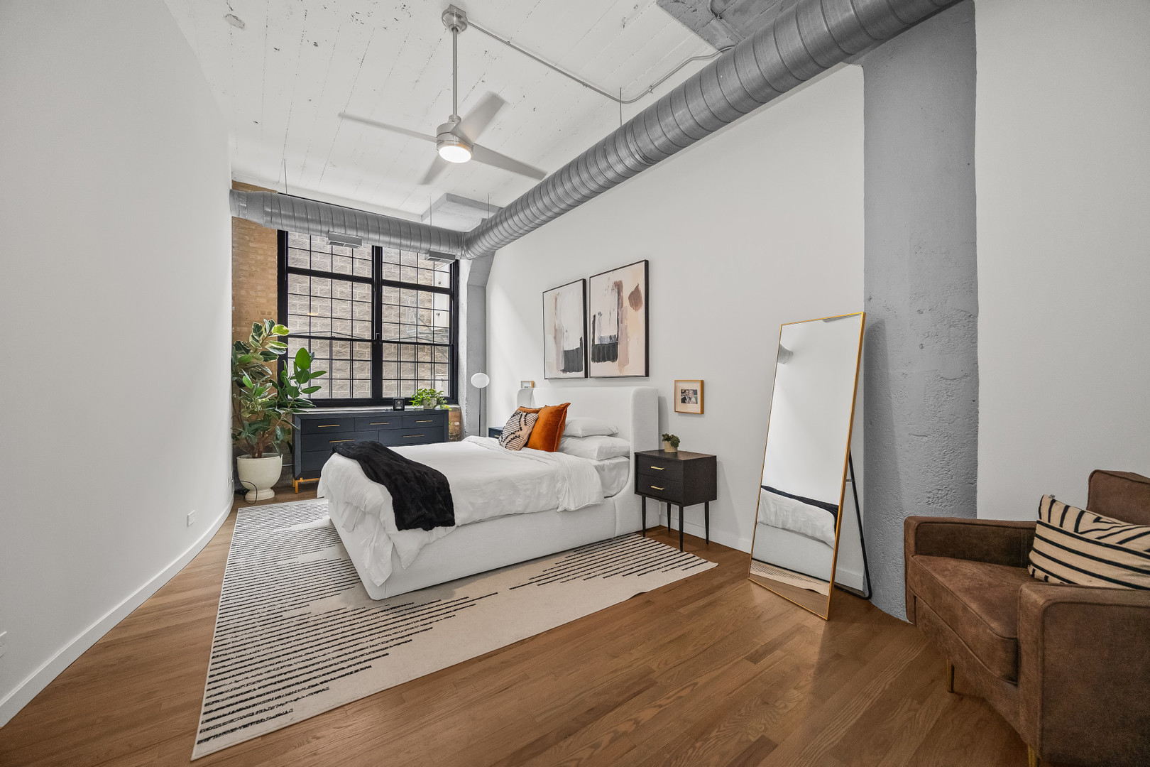 17 North Loomis Street, Unit 1J Chicago, IL 60607 - Photo 12 of 29