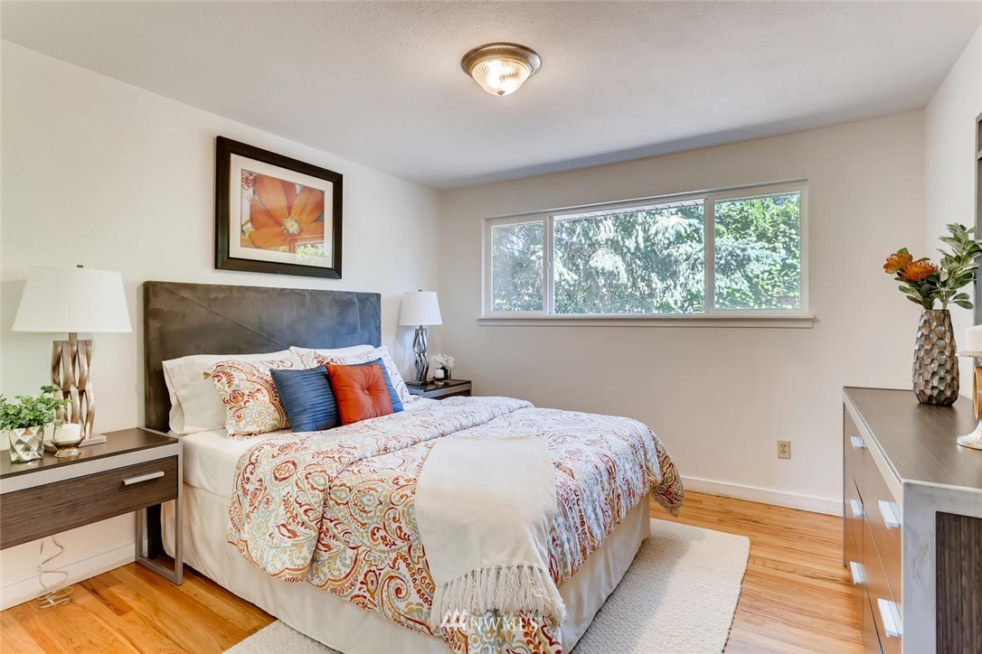 2025 Northeast 27th Street Renton, WA 98056 - Photo 17 of 25