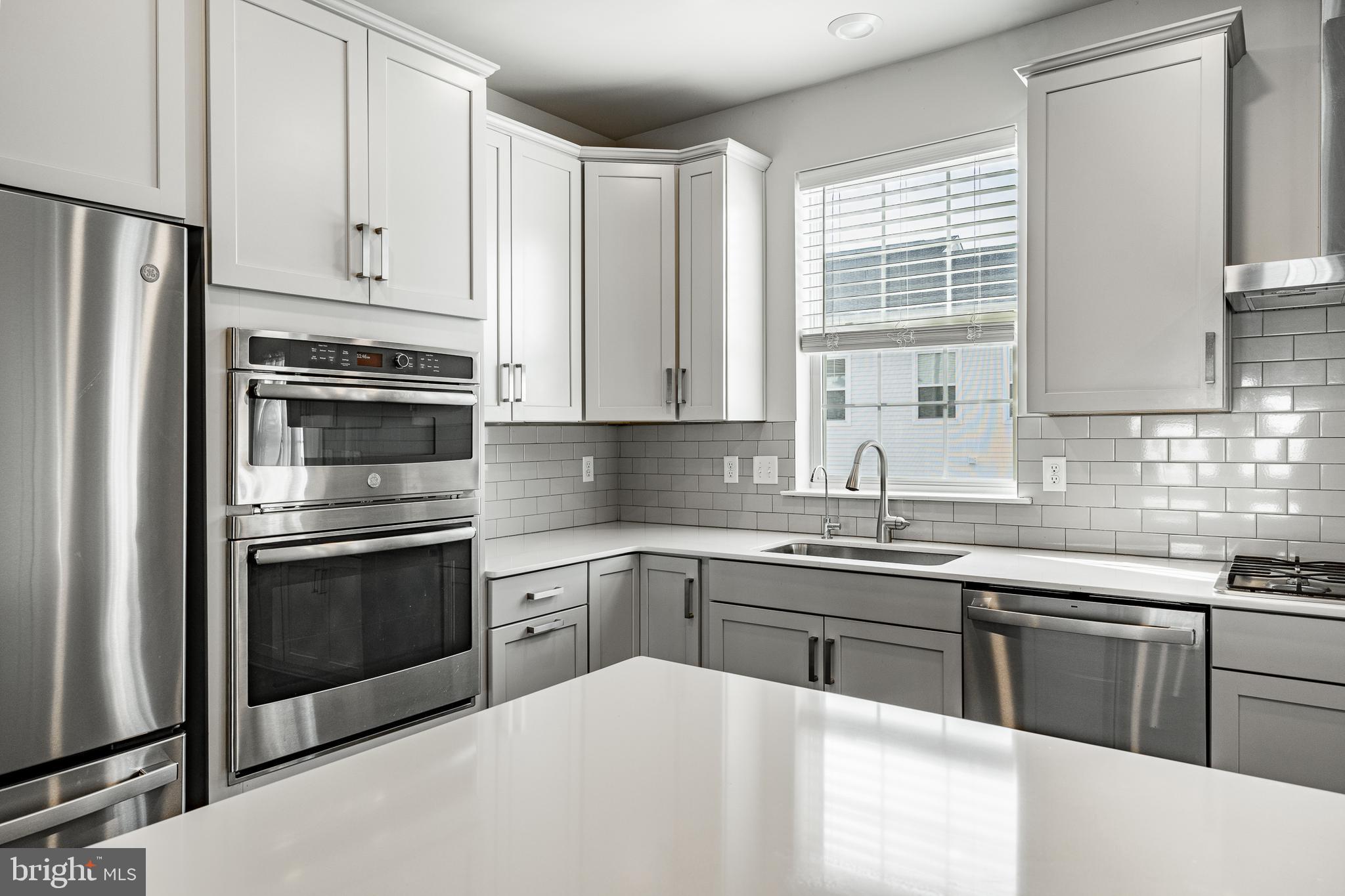 226 Red Leaf Lane Exton, PA 19341 - Photo 11 of 34