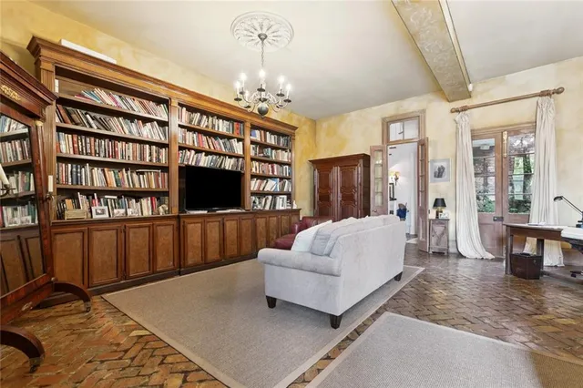 $1,050,000 | 514 Ursulines Avenue, New Orleans, LA 70116