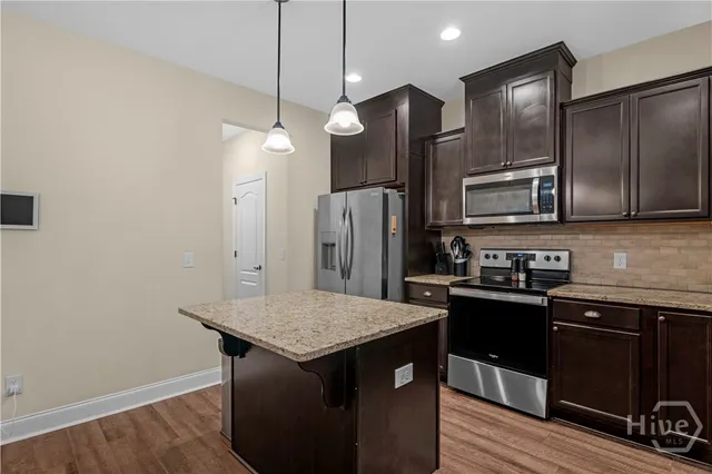 $389,900 | 181 Laguna Way, Savannah, GA 31405