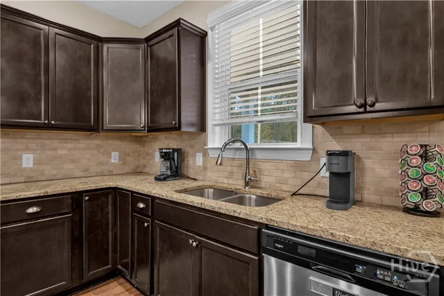 $389,900 | 181 Laguna Way, Savannah, GA 31405