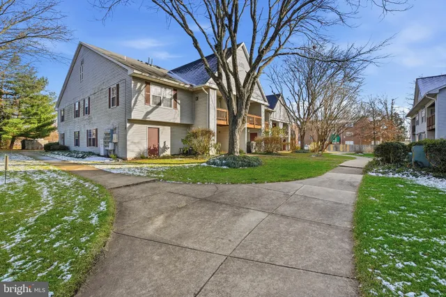 $1,999 | 9212 Azure Court, Unit 102, Manassas, VA 20110