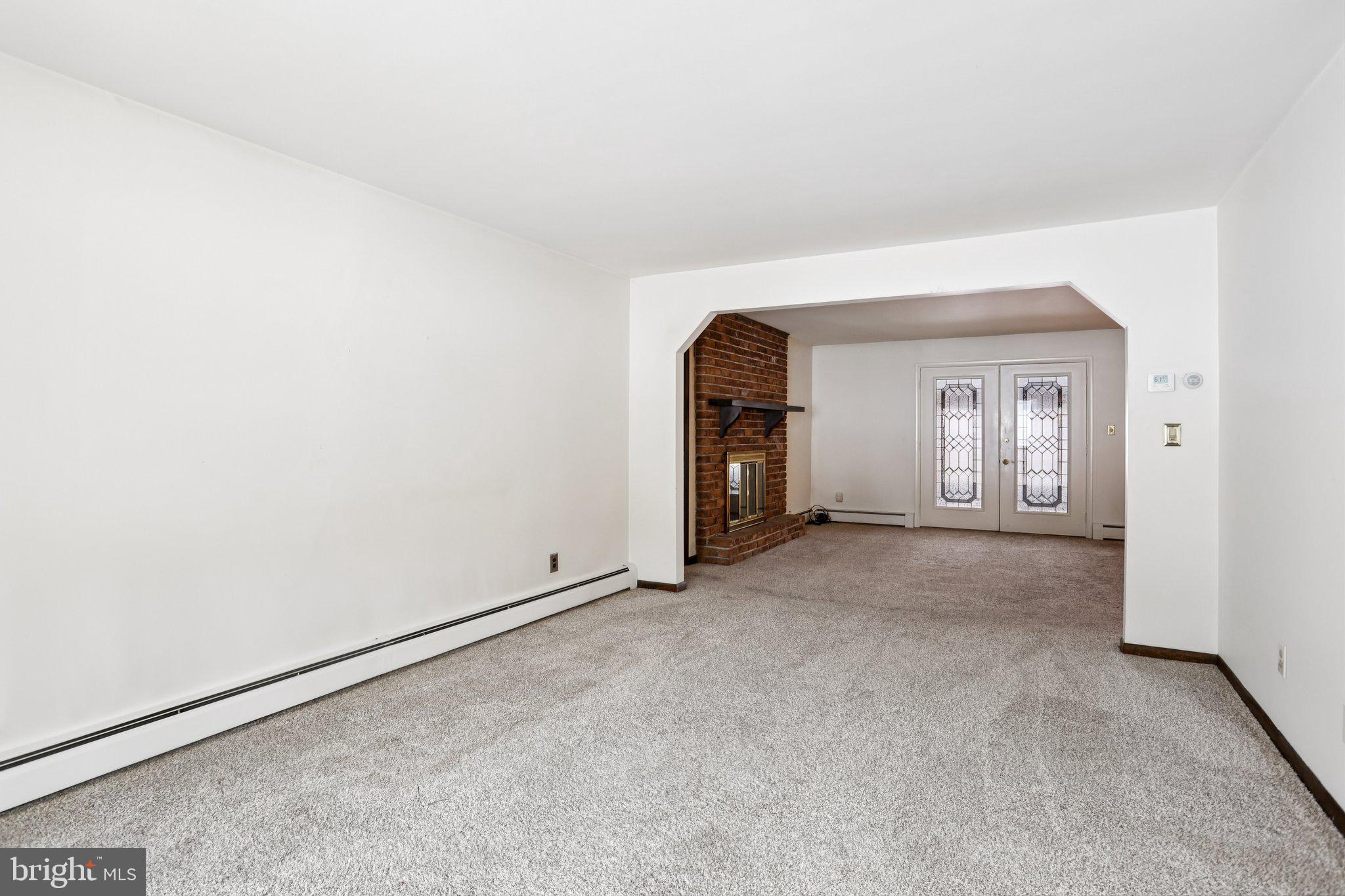 194 Long Lane Kirkwood, PA 17536 - Photo 13 of 56 an empty room with windows
