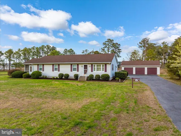 $369,900 | 27030 Hearts Drive, Marion Station, MD 21838