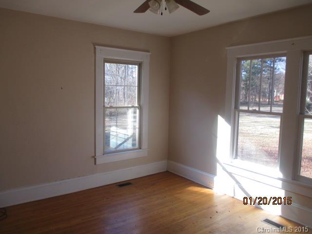 1819 Bringle Ferry Road Salisbury, NC 28146 - Photo 6 of 11 Gallery Image 6