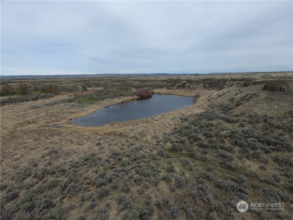 32761 Northeast K Road Coulee City, WA 99115 - Photo 14 of 27 a view of an ocean beach