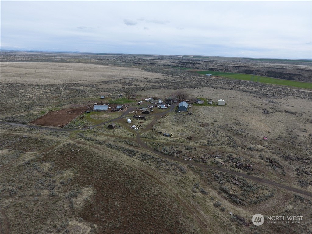 32761 Northeast K Road Coulee City, WA 99115 - Photo 16 of 27 a view of an ocean beach