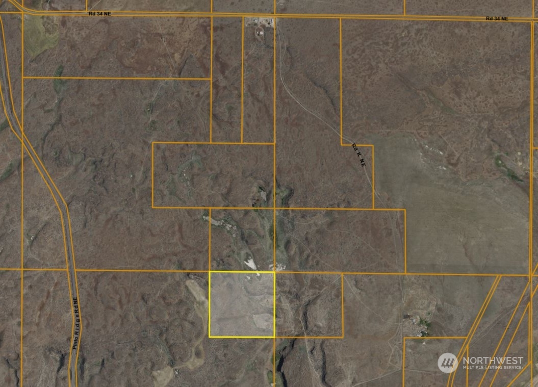 32761 Northeast K Road Coulee City, WA 99115 - Photo 21 of 27 a bathroom with a shower