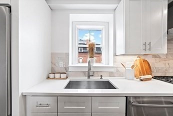 42 Bow Street, Unit 5 Somerville, MA 02143 - Photo 9 of 34