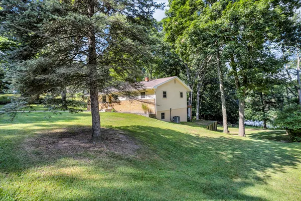 $350,000 | 100 Southwood Drive, Jerome, MI 49249