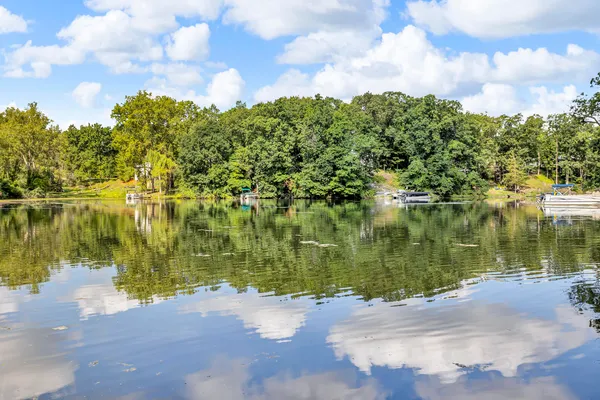 $350,000 | 100 Southwood Drive, Jerome, MI 49249