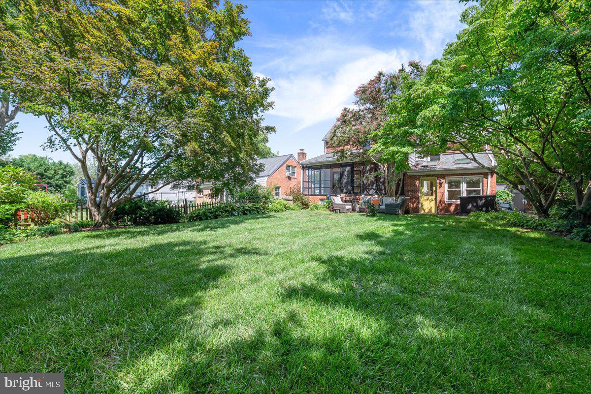 9514 Edgeley Road Bethesda, MD 20814 - Photo 32 of 39 Gallery Image 32