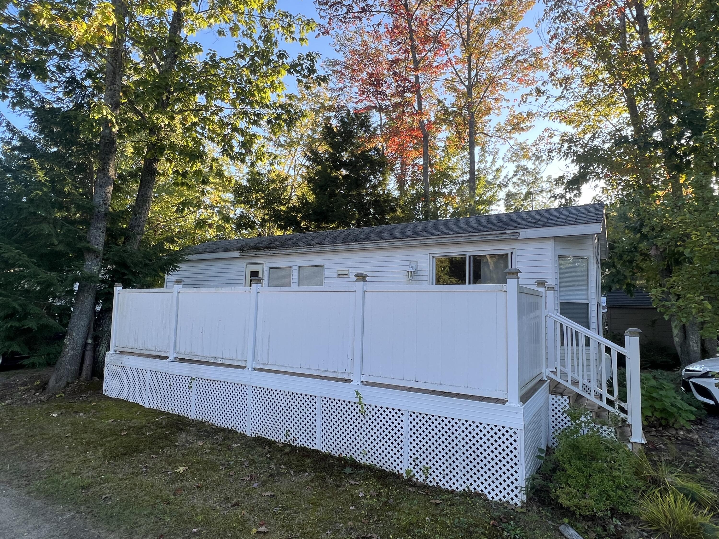 705 Portland Road, Unit 127 Saco, ME 04072 - Photo 3 of 19 IMG_9497