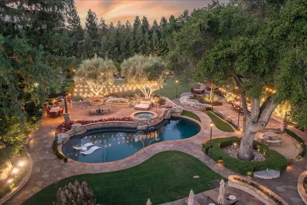 $13,998,888 | 17055 Pine Avenue, Los Gatos, CA 95032