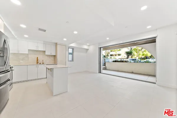 $3,895 | 1257 North Sweetzer Avenue, Unit 101, West Hollywood, CA 90069