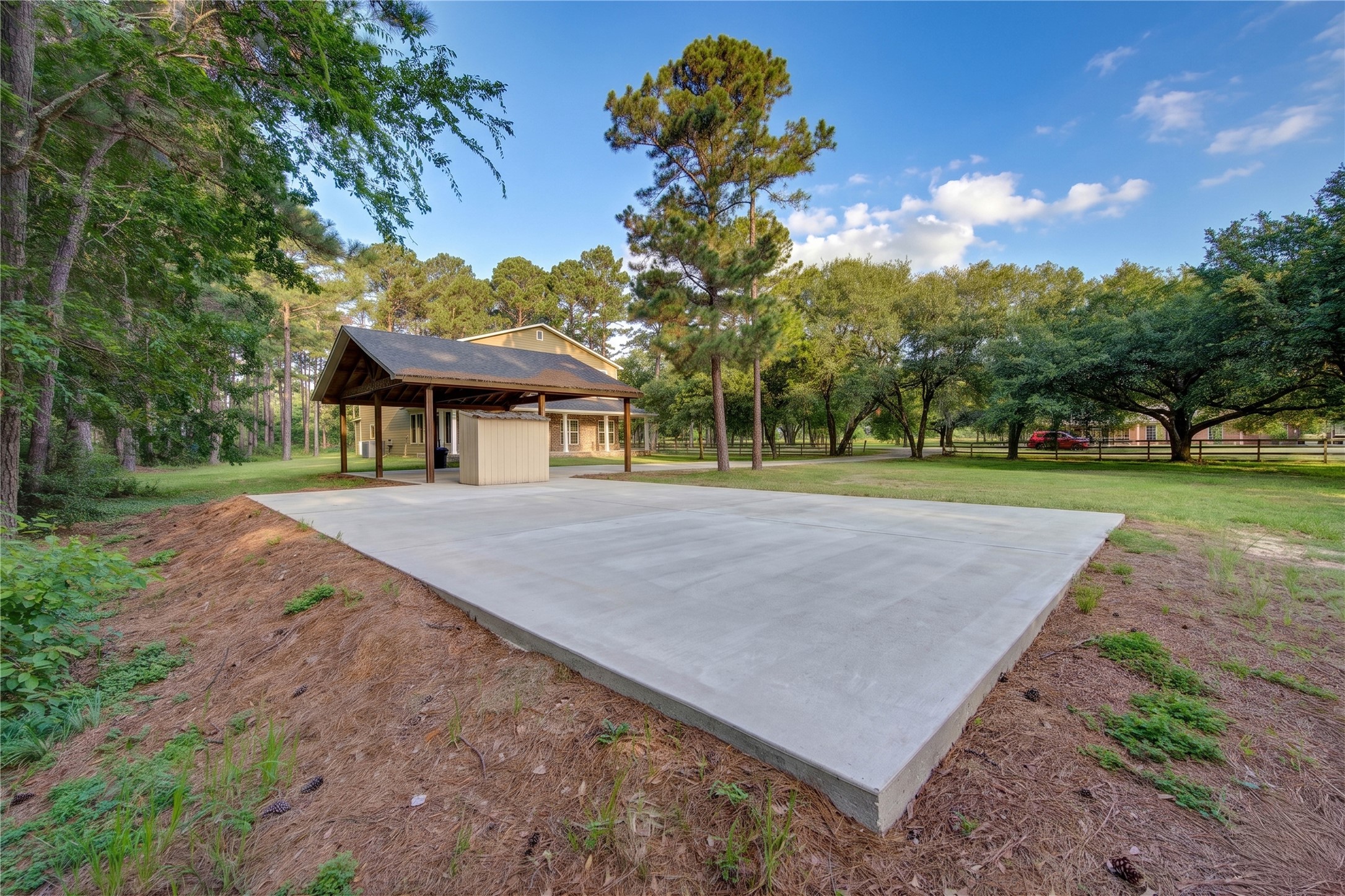 20531 Faye Tomball, TX 77377 - Photo 37 of 43 a front view of a house with a yard