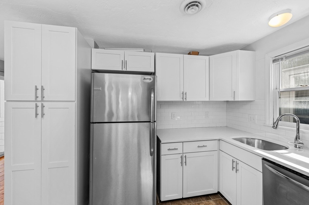 32 Prospect Street, Unit 3 Boston, MA 02129 - Photo 5 of 15
