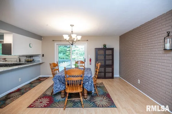 $267,000 | 6315 North Post Oak Road, Peoria, IL 61615