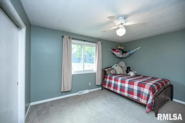 $267,000 | 6315 North Post Oak Road, Peoria, IL 61615