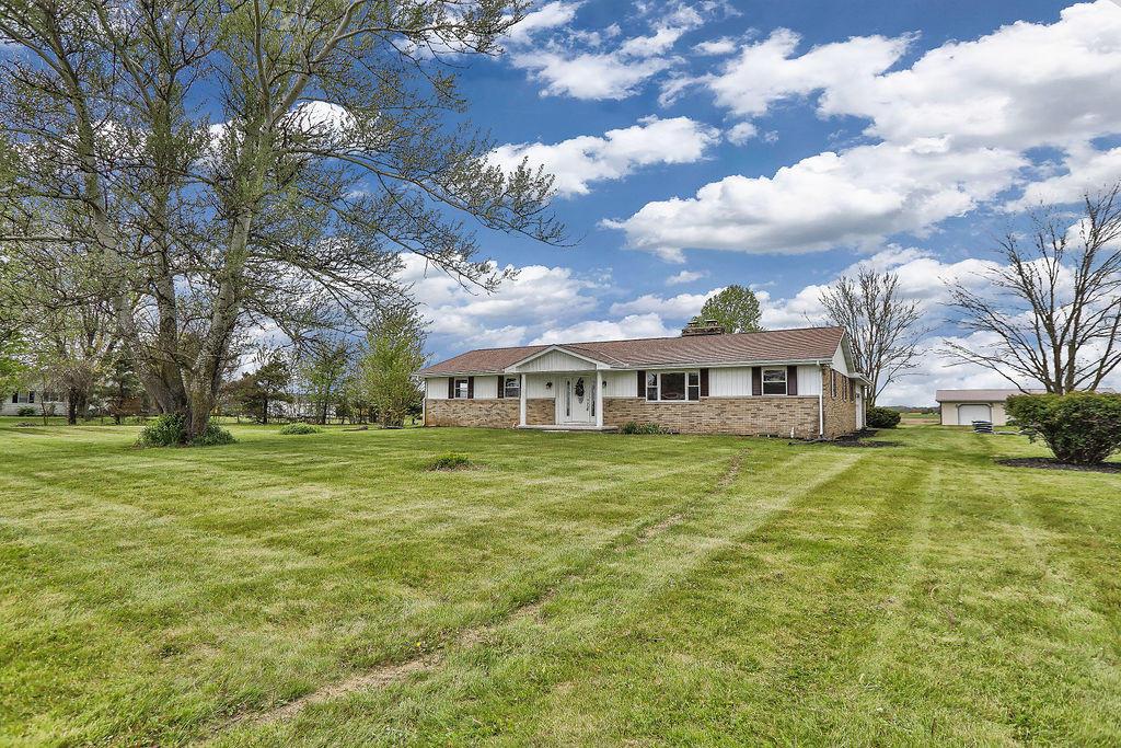 9640 Tarlton Road Circleville, OH 43113 - Photo 3 of 27