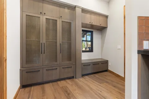 $6,300,000 | 561 Stewart McKay, Truckee, CA 96161