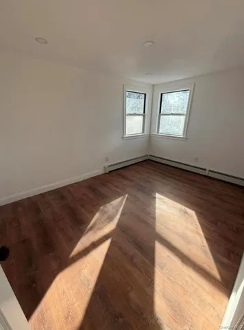 $3,275 | 184 East Fulton Avenue, Roosevelt, NY 11575