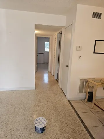 a view of livingroom with furniture