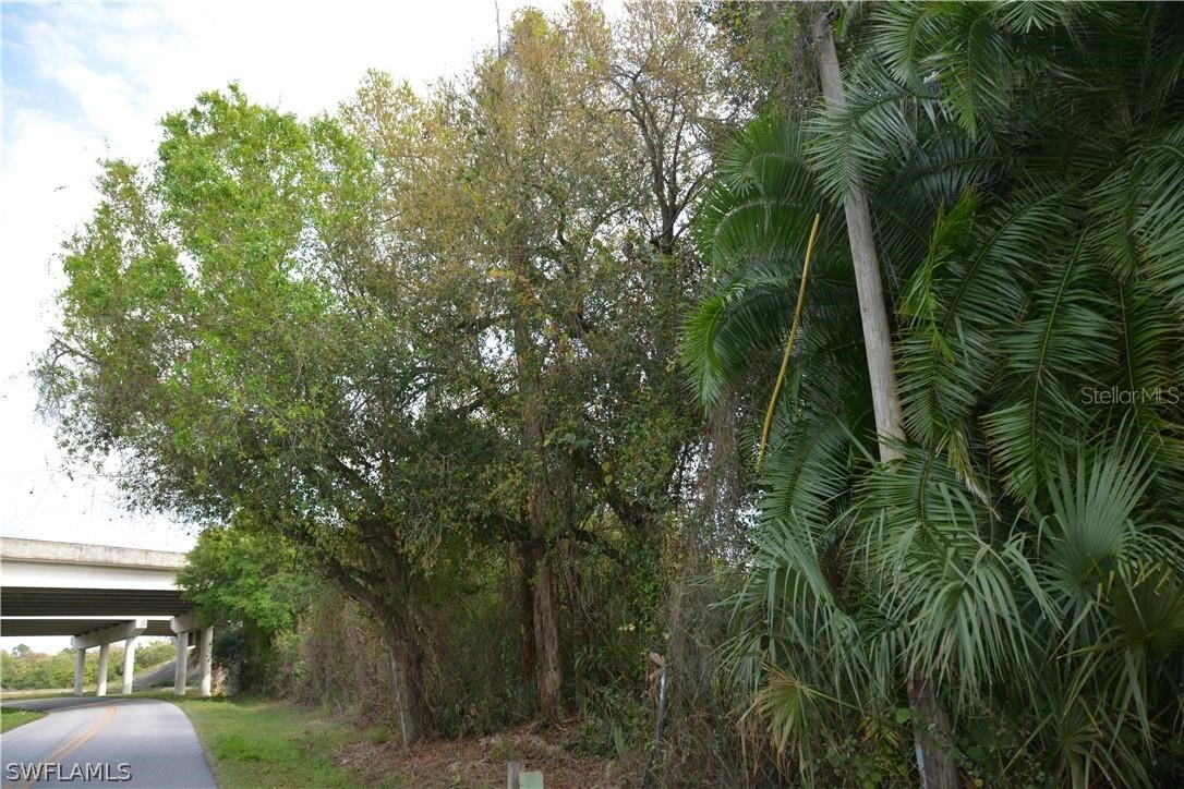 1825 Lavilla Road Punta Gorda, FL 33950 - Photo 5 of 11 Gallery Image 5