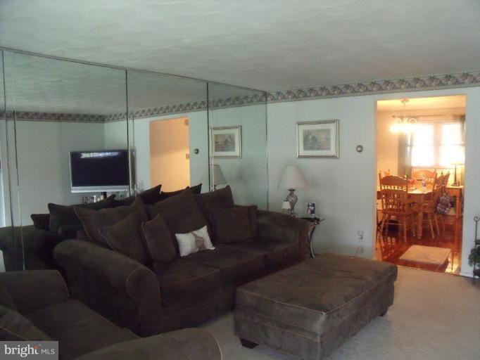 7835 Kavanagh Road Dundalk, MD 21222 - Photo 2 of 9 Living Room