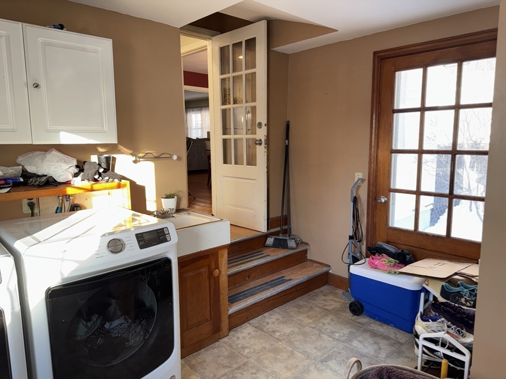 100 Lawrence Street Gardner, MA 01440 - Photo 33 of 37