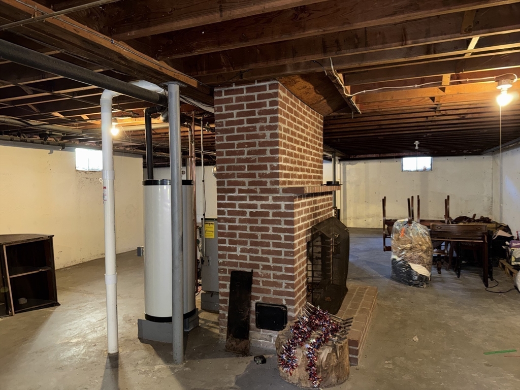 100 Lawrence Street Gardner, MA 01440 - Photo 36 of 37