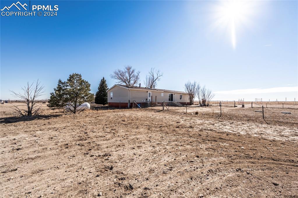 46911 Fields Road Avondale, CO 81022 - Photo 32 of 46