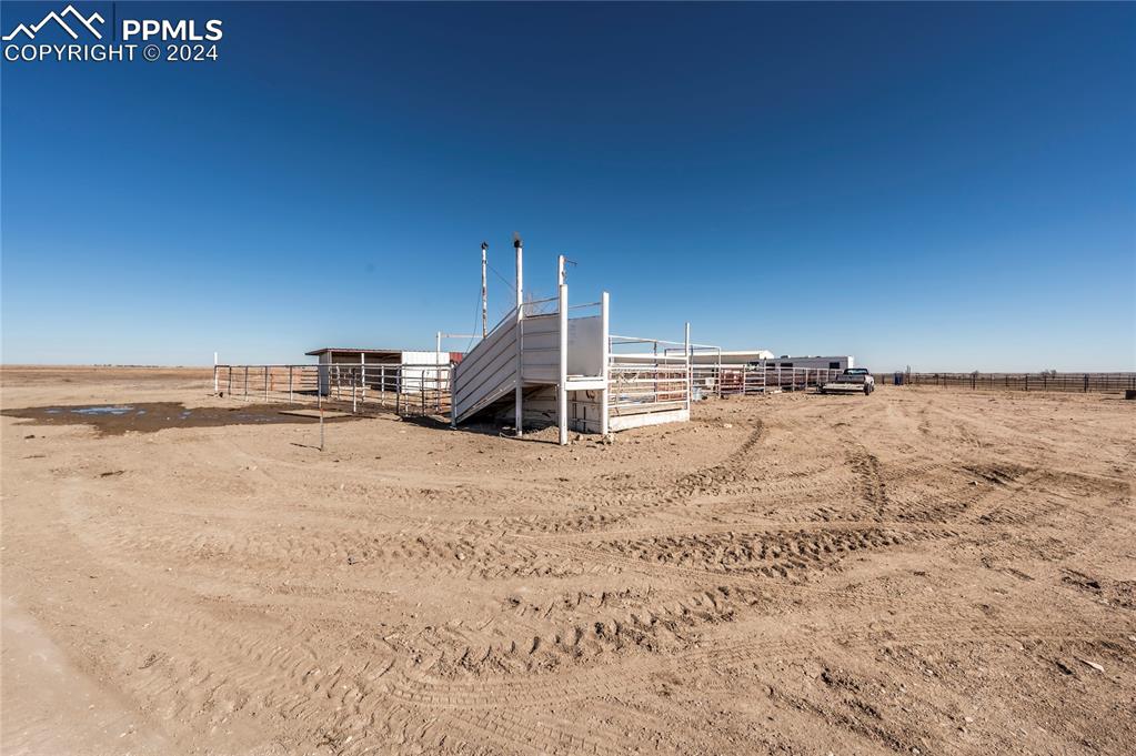 46911 Fields Road Avondale, CO 81022 - Photo 45 of 46