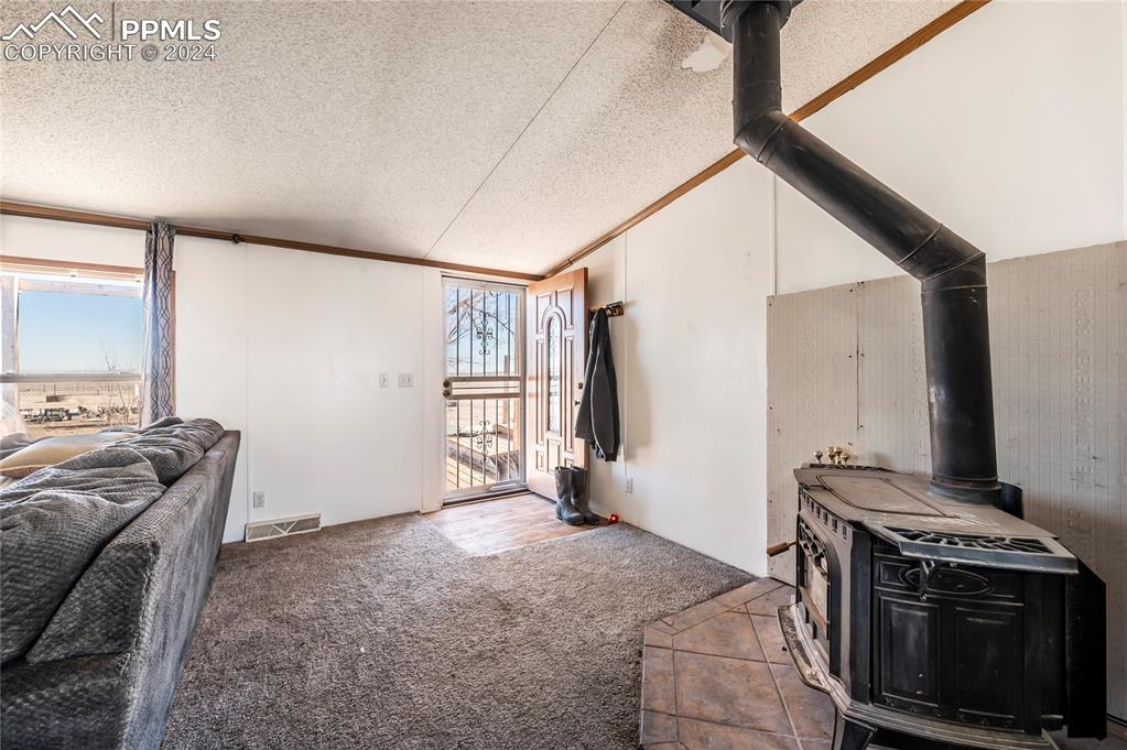 46911 Fields Road Avondale, CO 81022 - Photo 9 of 46