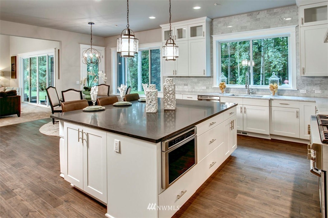 1408 Jericho Place Northeast Renton, WA 98059 - Photo 5 of 10
