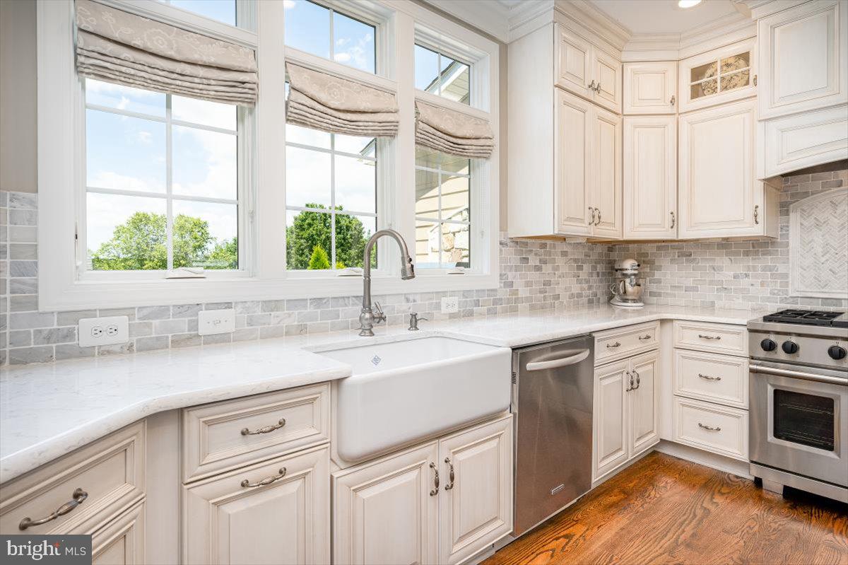 3208 Flagstick Drive Mount Airy, MD 21771 - Photo 11 of 135