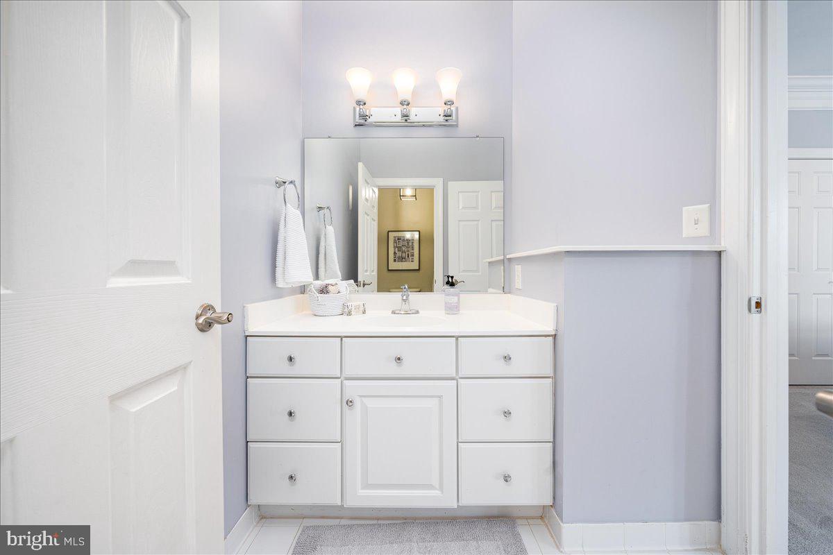 3208 Flagstick Drive Mount Airy, MD 21771 - Photo 64 of 135 Jack & Jill Bath for Bedrooms 3 & 4