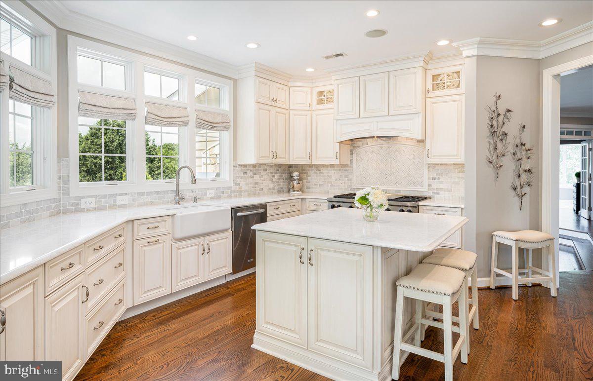 3208 Flagstick Drive Mount Airy, MD 21771 - Photo 10 of 135