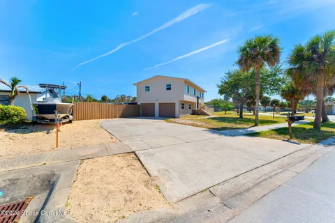 $749,900 | 279 Marion Street, Indian Harbour Beach, FL 32937