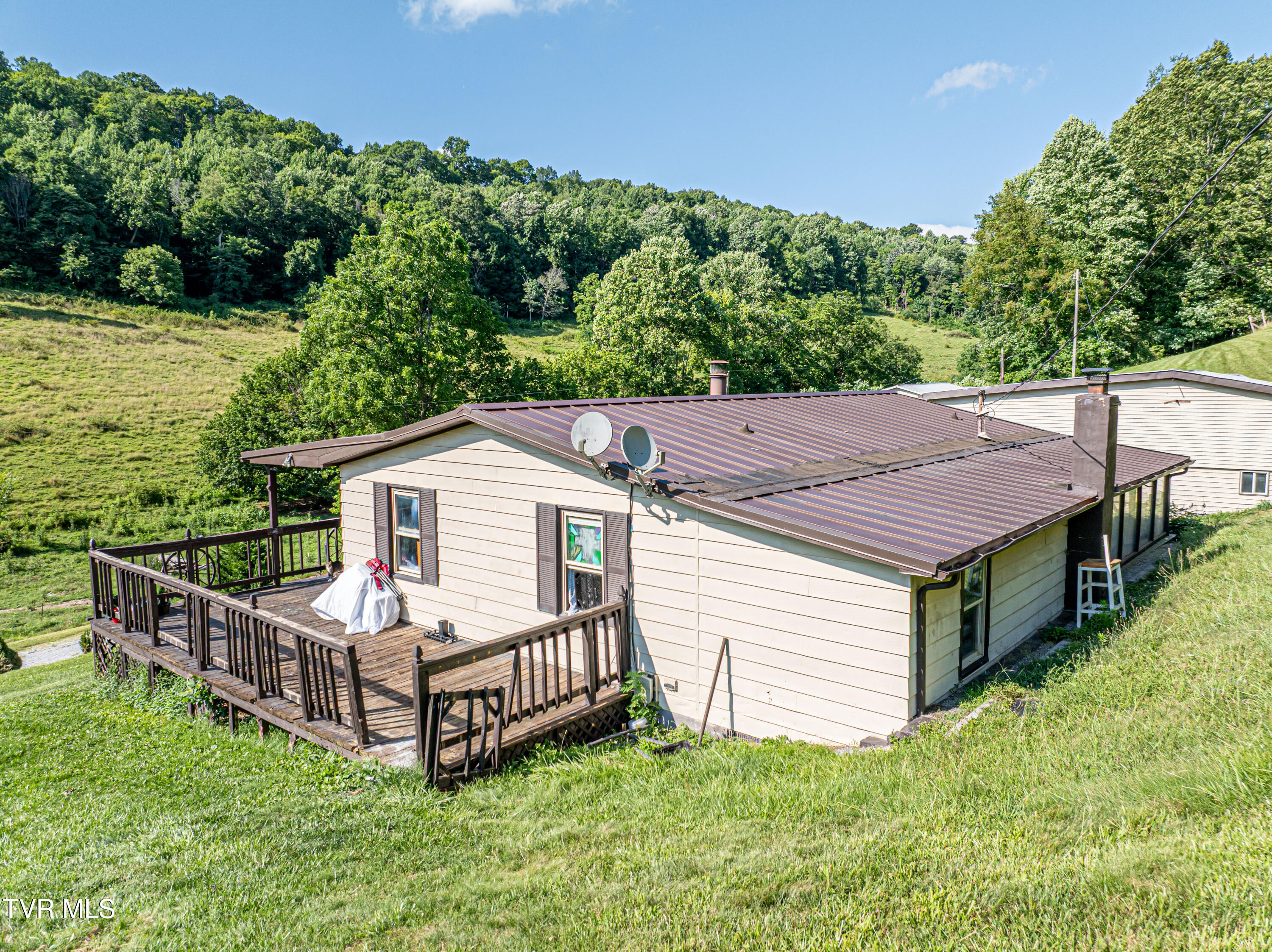 4432 Walker Mountain Road Bristol, VA 24202 - Photo 5 of 73 Walker Mountain-13