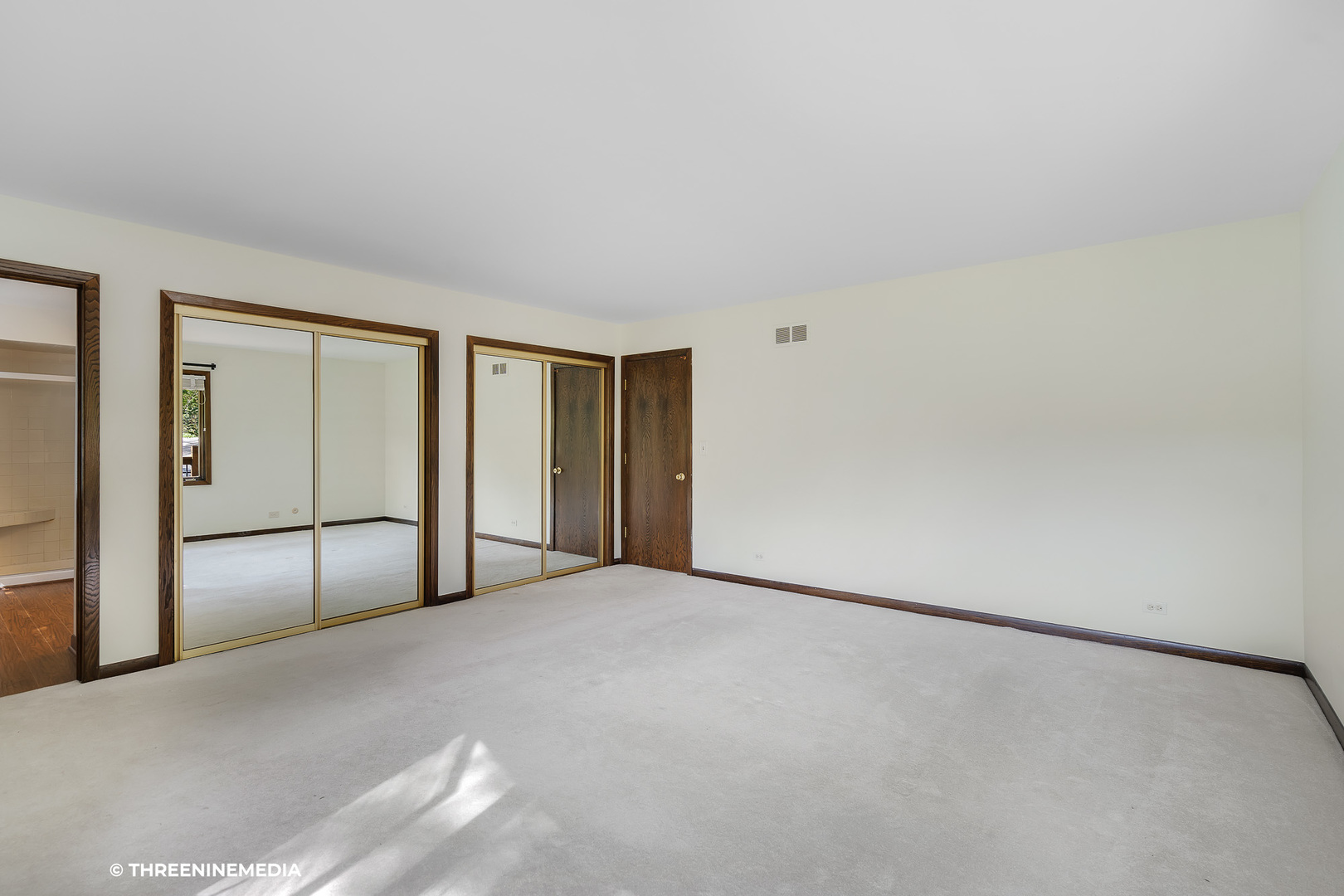 211 Greenwood Road Elgin, IL 60120 - Photo 17 of 35