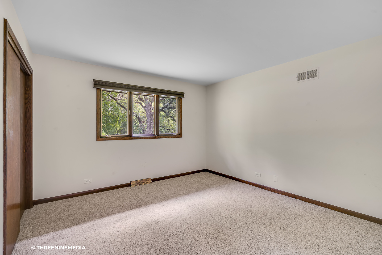 211 Greenwood Road Elgin, IL 60120 - Photo 19 of 35