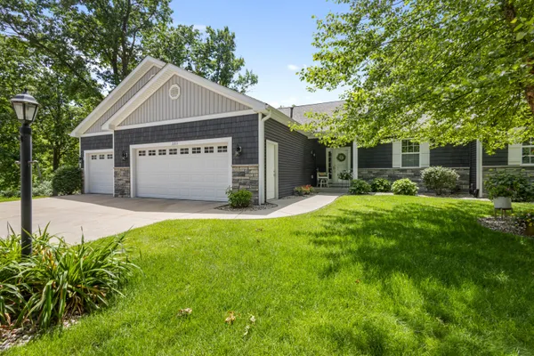 $553,000 | 2213 Hunters Pond, Kalamazoo, MI 49048