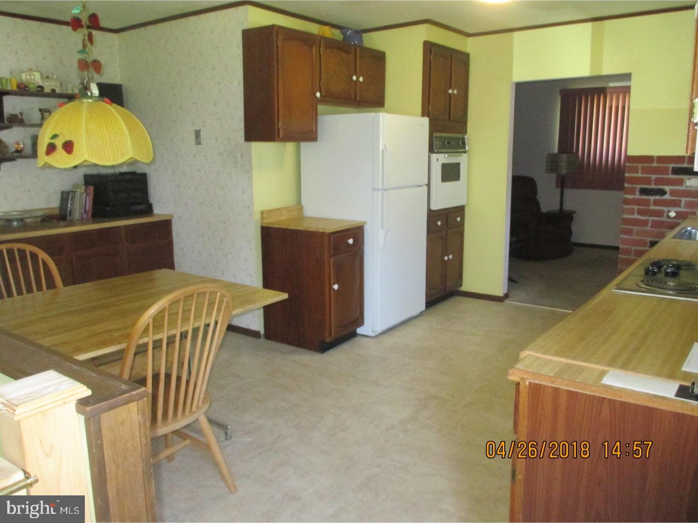 1431 Buttonwood Lane Warminster, PA 18974 - Photo 8 of 20 Kitchen