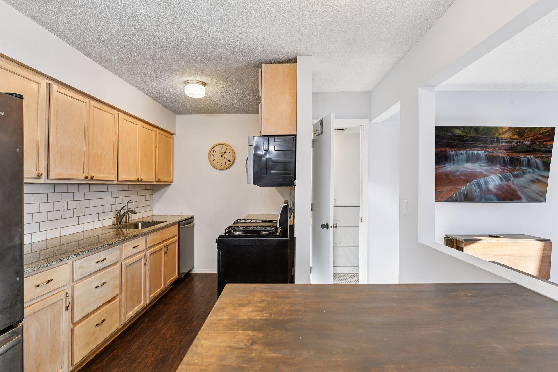 4453 Cedar Lake Road St. Louis Park, MN 55416 - Photo 14 of 36