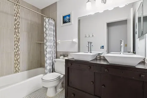 $244,900 | 4453 Cedar Lake Road, St. Louis Park, MN 55416