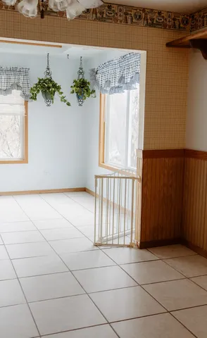 $310,000 | 107 Arcadia Avenue, Romeoville, IL 60446