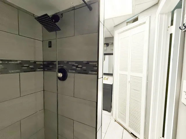 $310,000 | 107 Arcadia Avenue, Romeoville, IL 60446